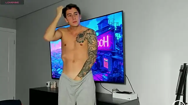 DaniHort online show from 09-23-25, 08:21