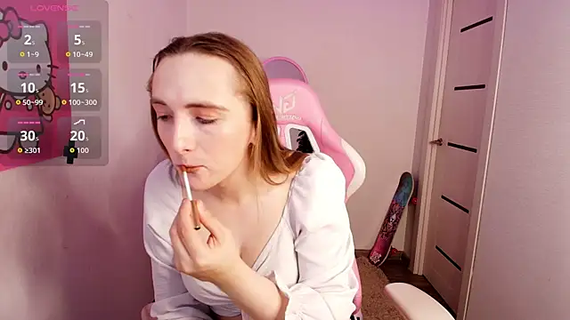 Vi Luxy online show from 12-21-25, 02:03