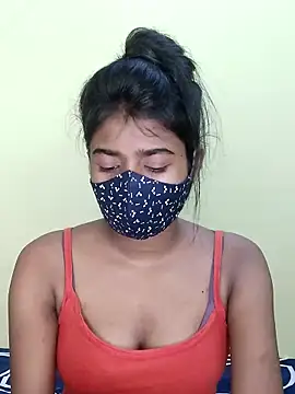 Snapshot of radhika2 chatting on 10-29-25, 01:43 radhika2 online show from 10-29-25, 01:43