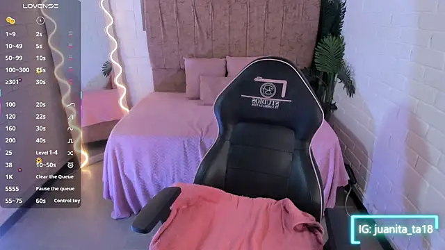 juanita tay online show from 12-18-25, 11:47