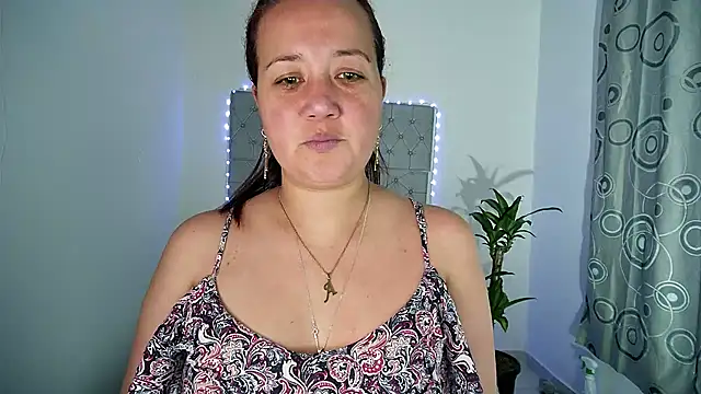 Gabrielajewel  online show from 09-18-25, 09:07