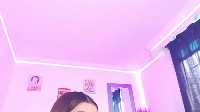 Snapshot of Anna_belly chatting on 09-30-25, 03:18 Anna belly online show from 09-30-25, 03:18