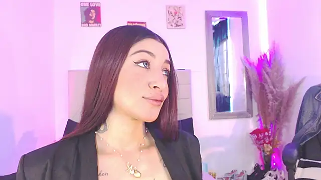 Anna belly online show from 12-16-25, 01:48