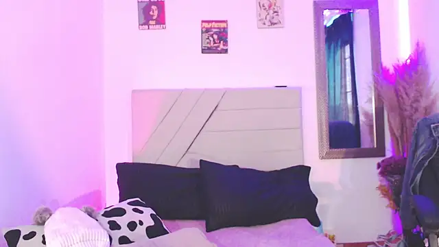 Anna belly online show from 11-28-25, 01:55