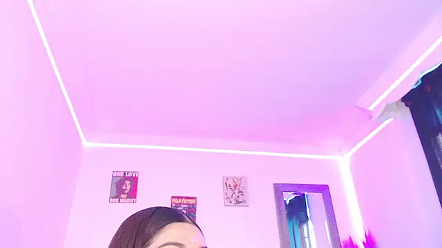 Anna belly online show from 10-28-25, 03:11