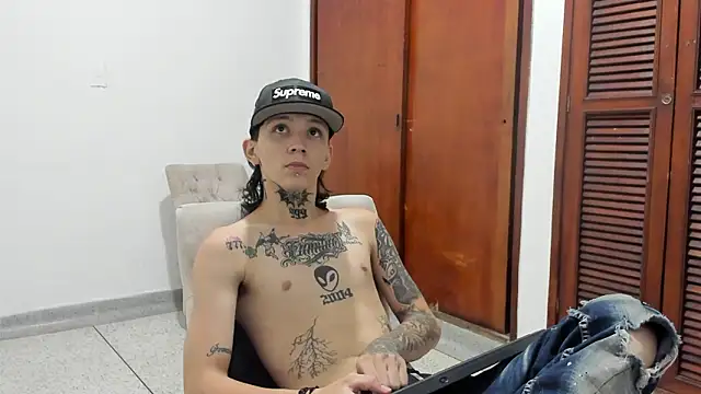 StraightBoy Nick online show from 03-15-26, 05:58