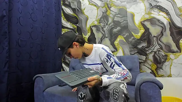 StraightBoy Nick online show from 05-31-26, 05:02