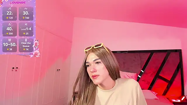 MarilynDupont online show from 09-21-25, 04:17