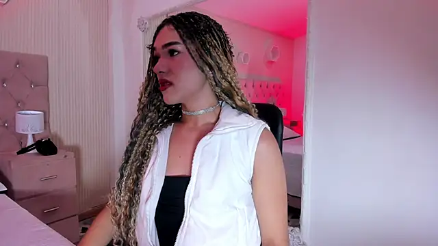 MarilynDupont online show from 10-22-25, 12:37