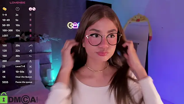 Arinextdoor online show from 12-17-25, 09:20