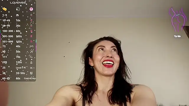 siren indira  online show from 11-21-25, 07:57