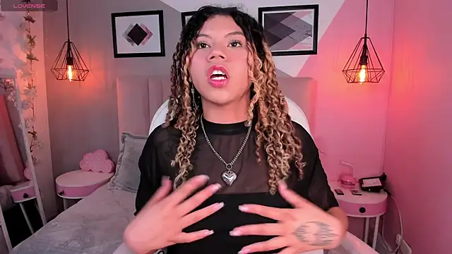 Baby  kitty  online show from 10-15-25, 08:28