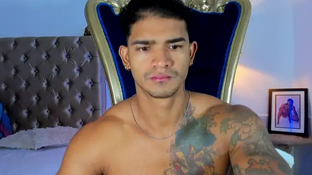 Snapshot of antonio__444 chatting on 10-04-25, 10:17 antonio  444 online show from 10-04-25, 10:17