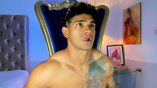antonio  444 online show from 05-06-26, 01:42