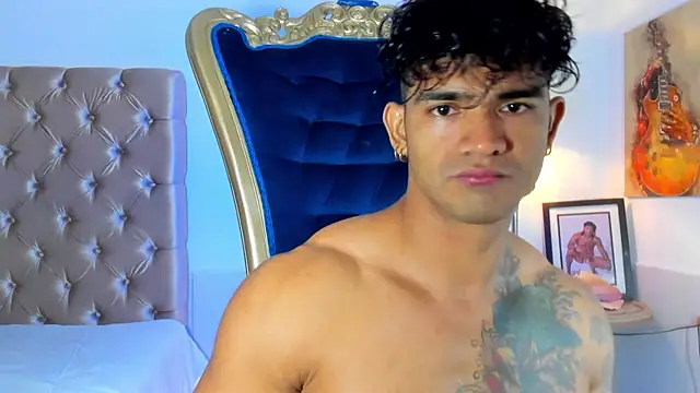 antonio  444 online show from 06-19-26, 01:00