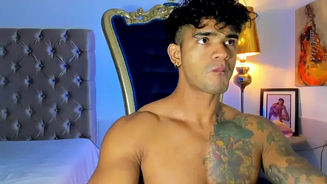 antonio  444 online show from 06-21-26, 01:22