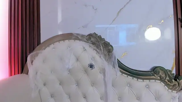 CoralieBronson online show from 10-25-25, 08:42