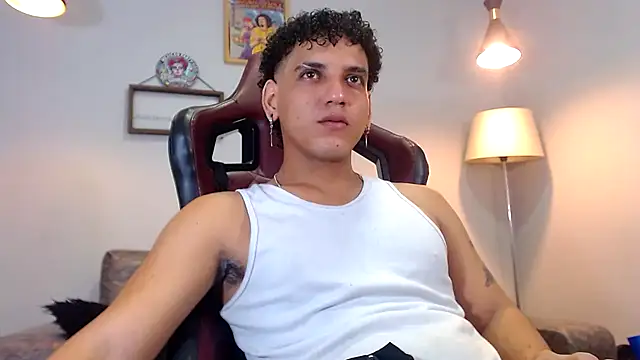 Xfire boy69 online show from 11-21-25, 05:56