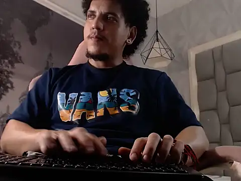 Xfire boy69 online show from 02-05-26, 02:51