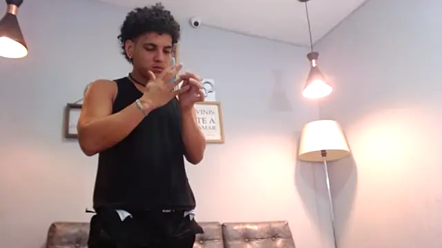 Xfire boy69 online show from 11-29-25, 02:39