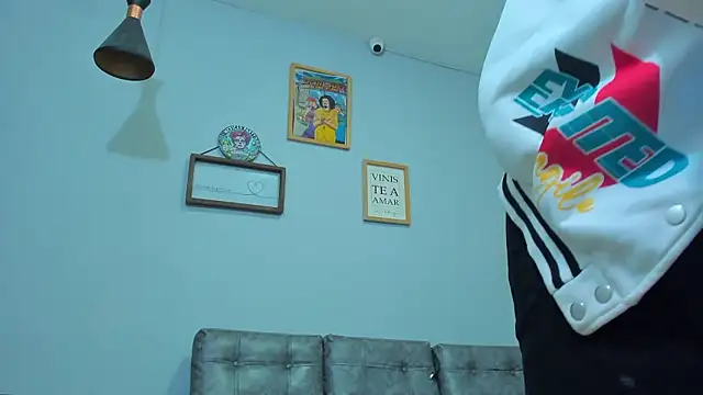 Xfire boy69 online show from 01-14-26, 09:29