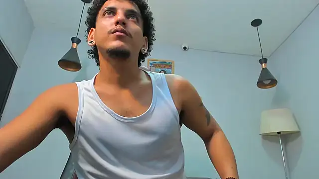 Xfire boy69 online show from 01-07-26, 04:12