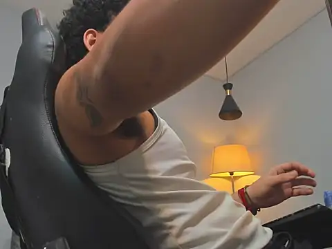 Xfire boy69 online show from 02-06-26, 01:01