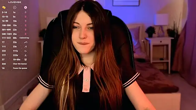Snapshot of Kimmie_shine chatting on 06-11-26, 03:53 Kimmie shine online show from 06-11-26, 03:53