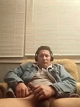 Zetaloco26 online show from 11-04-25, 07:12