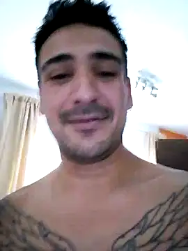 Snapshot of bigandstrong2217 chatting on 10-26-25, 10:10 bigandstrong2217 online show from 10-26-25, 10:10