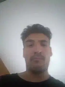 Snapshot of bigandstrong2217 chatting on 04-01-26, 04:47 bigandstrong2217 online show from 04-01-26, 04:47