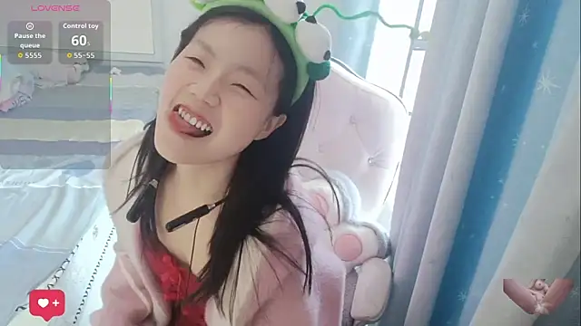 Snapshot of Jamxuan chatting on 03-14-26, 05:13 Jamxuan online show from 03-14-26, 05:13