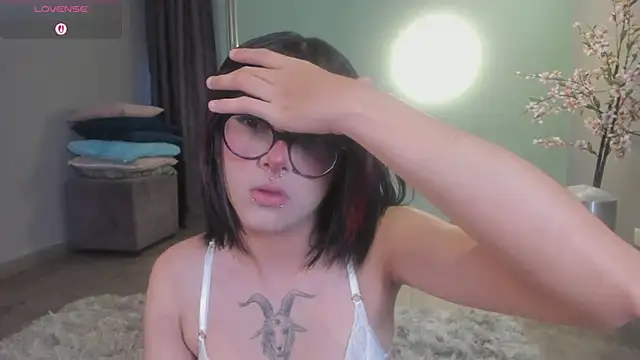 Blue Sixx online show from 05-24-26, 01:33