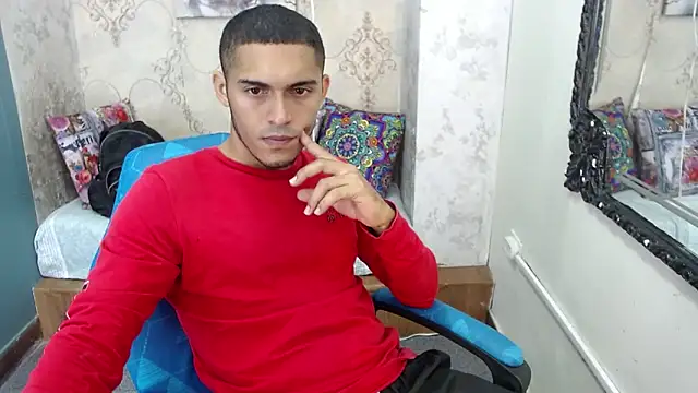 Snapshot of Derek_Storm_ chatting on 09-25-25, 02:50 Derek Storm online show from 09-25-25, 02:50