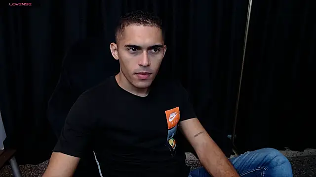 Snapshot of Derek_Storm_ chatting on 11-15-25, 10:52 Derek Storm online show from 11-15-25, 10:52