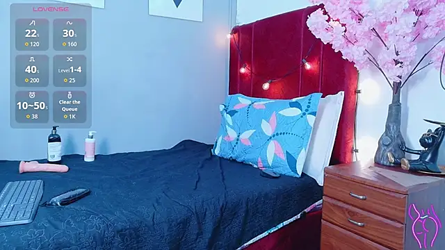 EbonyCoWorker online show from 04-10-26, 11:01