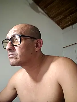 Snapshot of jorge406 chatting on 10-08-25, 02:35 jorge406 online show from 10-08-25, 02:35