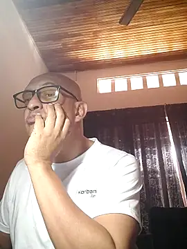 jorge406 online show from 11-17-25, 01:48