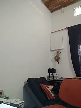 Snapshot of jorge406 chatting on 11-03-25, 04:43 jorge406 online show from 11-03-25, 04:43