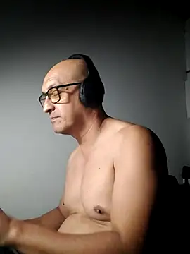 Snapshot of jorge406 chatting on 10-07-25, 02:56 jorge406 online show from 10-07-25, 02:56