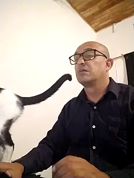 Snapshot of jorge406 chatting on 10-16-25, 09:50 jorge406 online show from 10-16-25, 09:50