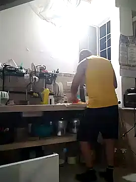 Snapshot of jorge406 chatting on 10-28-25, 12:00 jorge406 online show from 10-28-25, 12:00