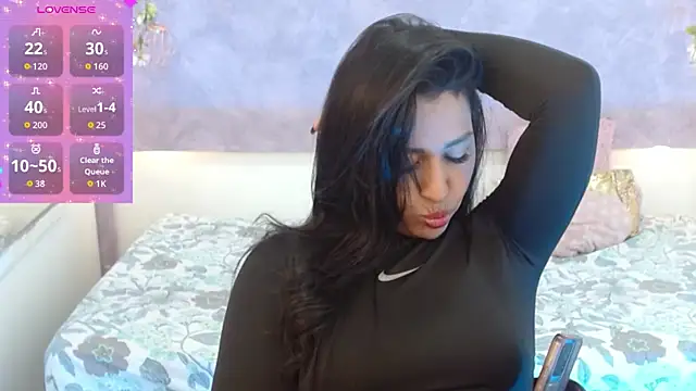 Snapshot of IvyShine7 chatting on 10-19-25, 07:16 IvyShine7 online show from 10-19-25, 07:16