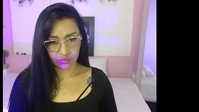 Snapshot of IvyShine7 chatting on 04-27-26, 07:45 IvyShine7 online show from 04-27-26, 07:45