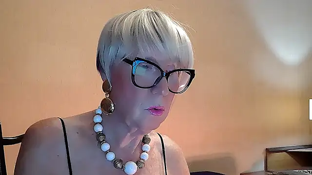 Snapshot of ROBY_SWEETHOT chatting on 10-04-25, 10:00 ROBY SWEETHOT online show from 10-04-25, 10:00