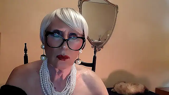 Snapshot of ROBY_SWEETHOT chatting on 10-10-25, 10:21 ROBY SWEETHOT online show from 10-10-25, 10:21