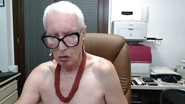 Snapshot of ROBY_SWEETHOT chatting on 09-13-25, 10:10 ROBY SWEETHOT online show from 09-13-25, 10:10
