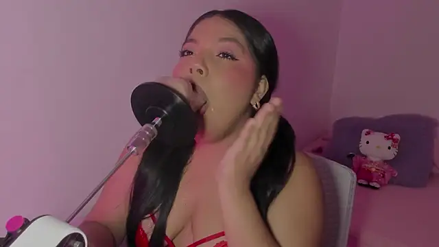 Lily hot25 online show from 02-07-26, 04:42