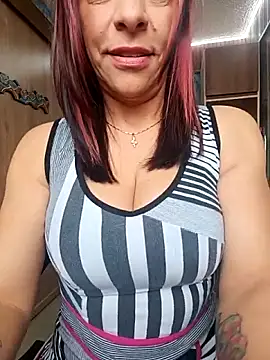 Snapshot of _Kamy_Hot chatting on 06-18-26, 02:11 Kamy Hot online show from 06-18-26, 02:11