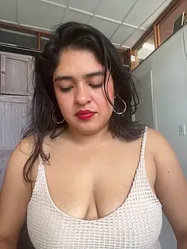 EmilyNoir1 online show from 05-20-26, 07:00